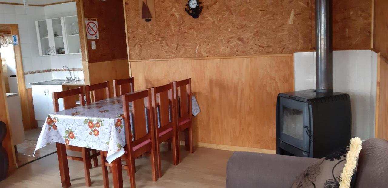 Cabanas Robinson Puerto Puyuguapi Bagian luar foto
