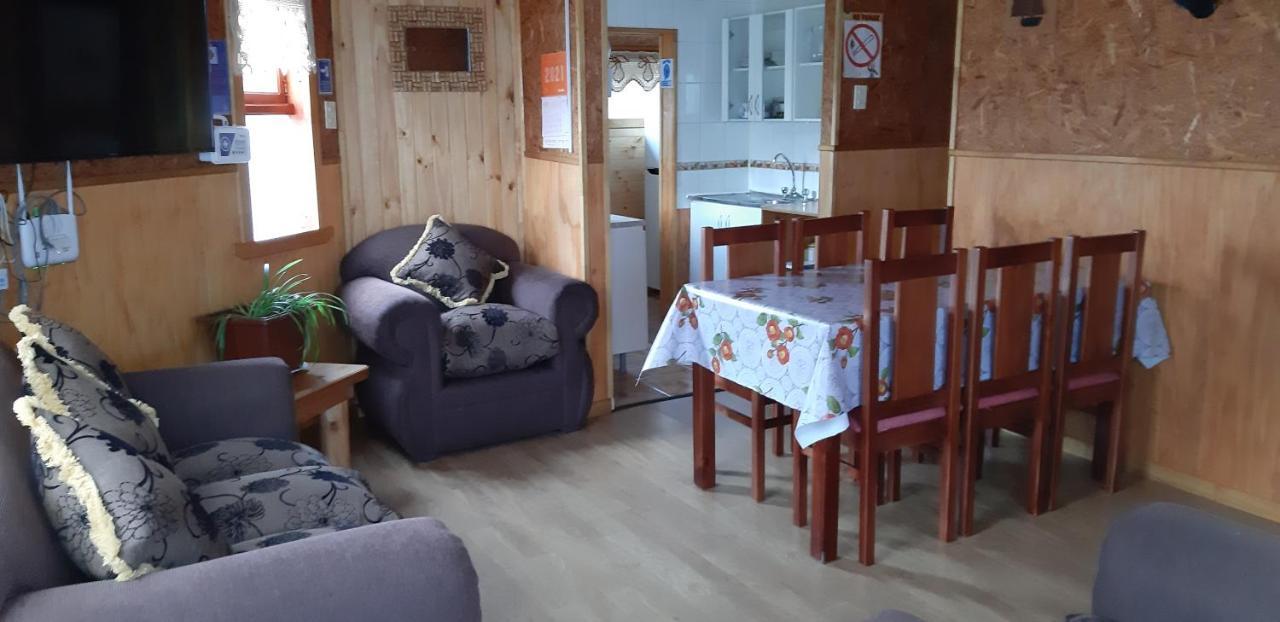 Cabanas Robinson Puerto Puyuguapi Bagian luar foto