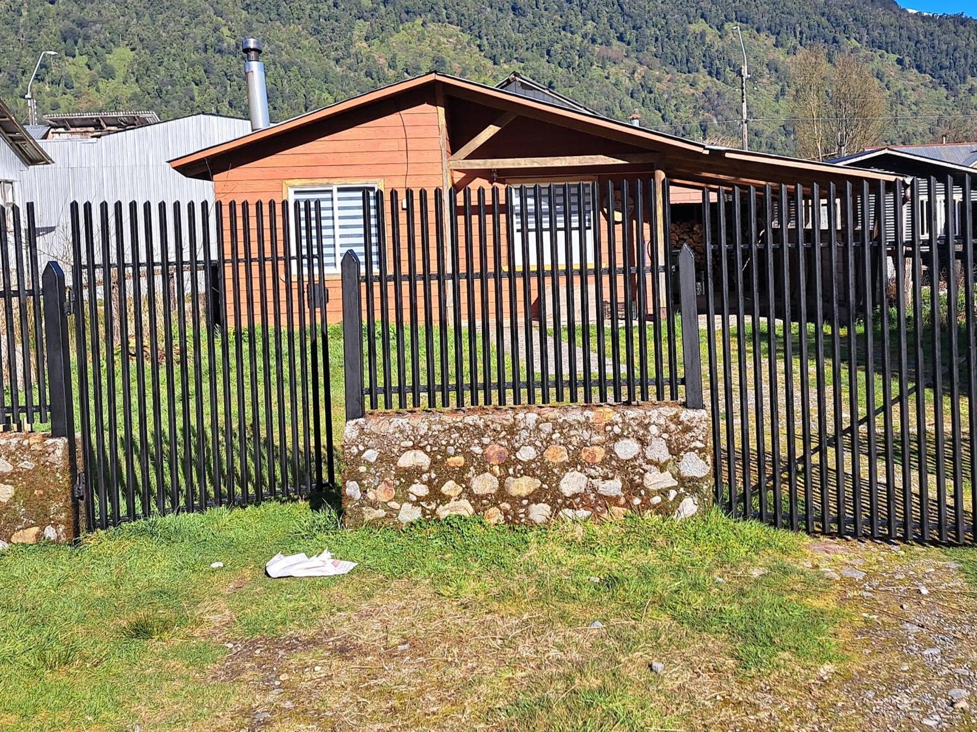 Cabanas Robinson Puerto Puyuguapi Bagian luar foto