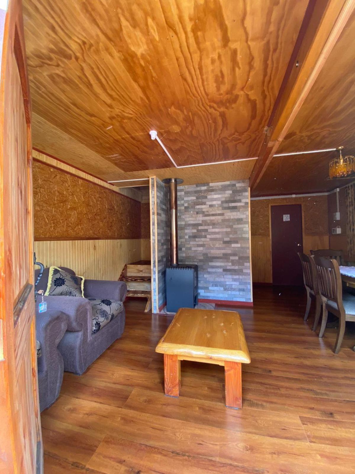 Cabanas Robinson Puerto Puyuguapi Ruang foto